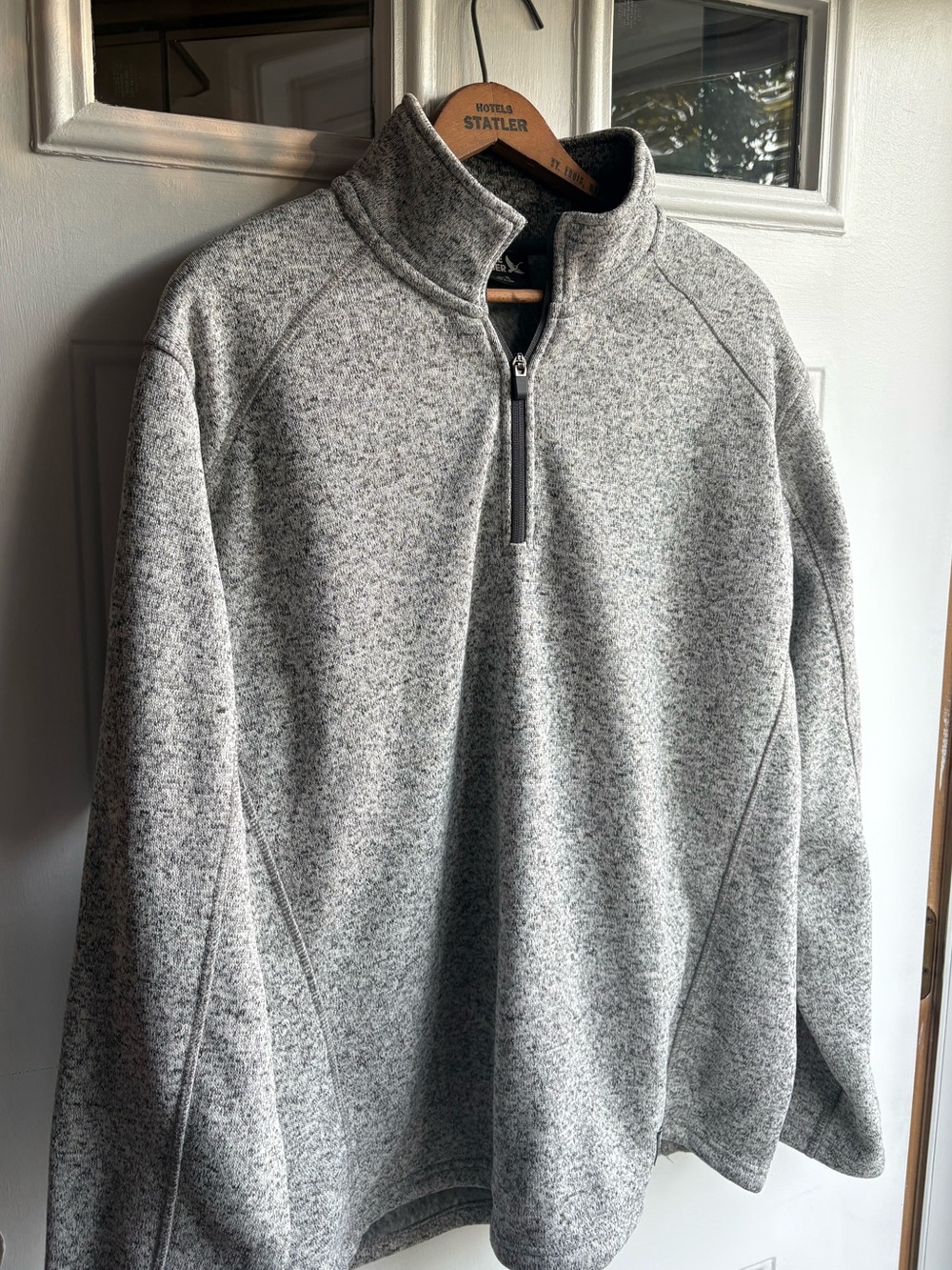 Eddie Bauer Men’s XL Heather Gray 1/4 Zip Mock Neck Fleece Pullover Sweater